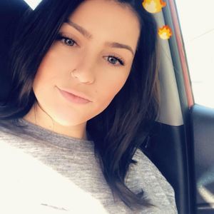 Meet your Posher, Marissa